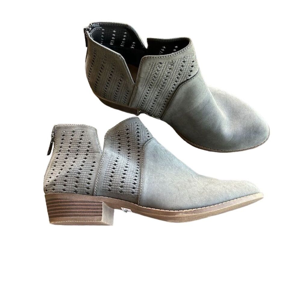 Torrid Gray V-Cut Ankle Booties Woven Detail Zip Women's Suede-like Sz 11